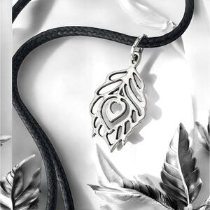 5 For $25💫Silver Peacock Feather Pendant Necklace